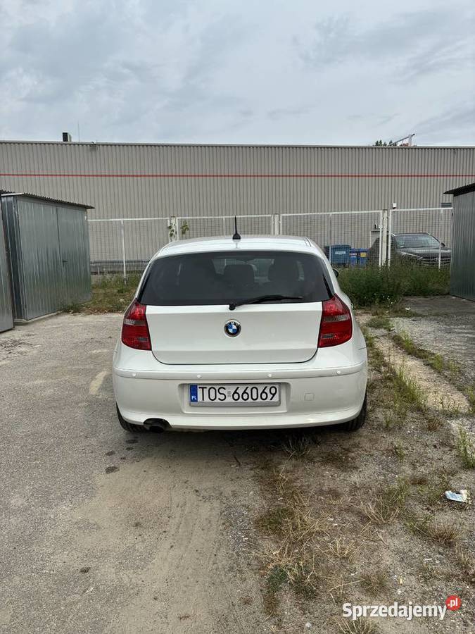 BMW seria1 e87 benzyna nieuszkodzony Ostrowiec Świętokrzyski sprzedam