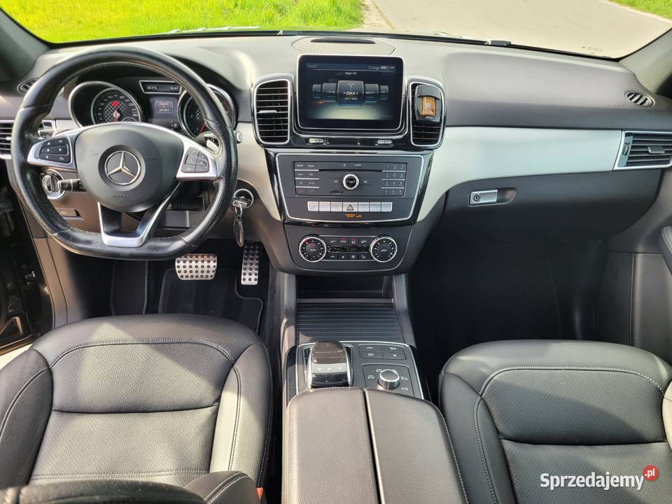 MercedesBenz GLE 350 D 4MATIC SUV pakiet AMG lakier metallic sprzedam