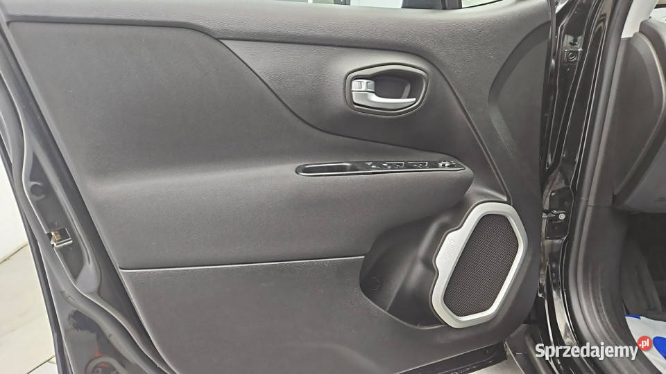 Jeep Renegade 16 ETorQ Sport Z Polskiego Salonu Warszawa