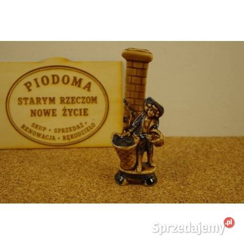 Figuralny świecznik ceramiczny Chłopiec studni Antyki, Sztuka, Kolekcje