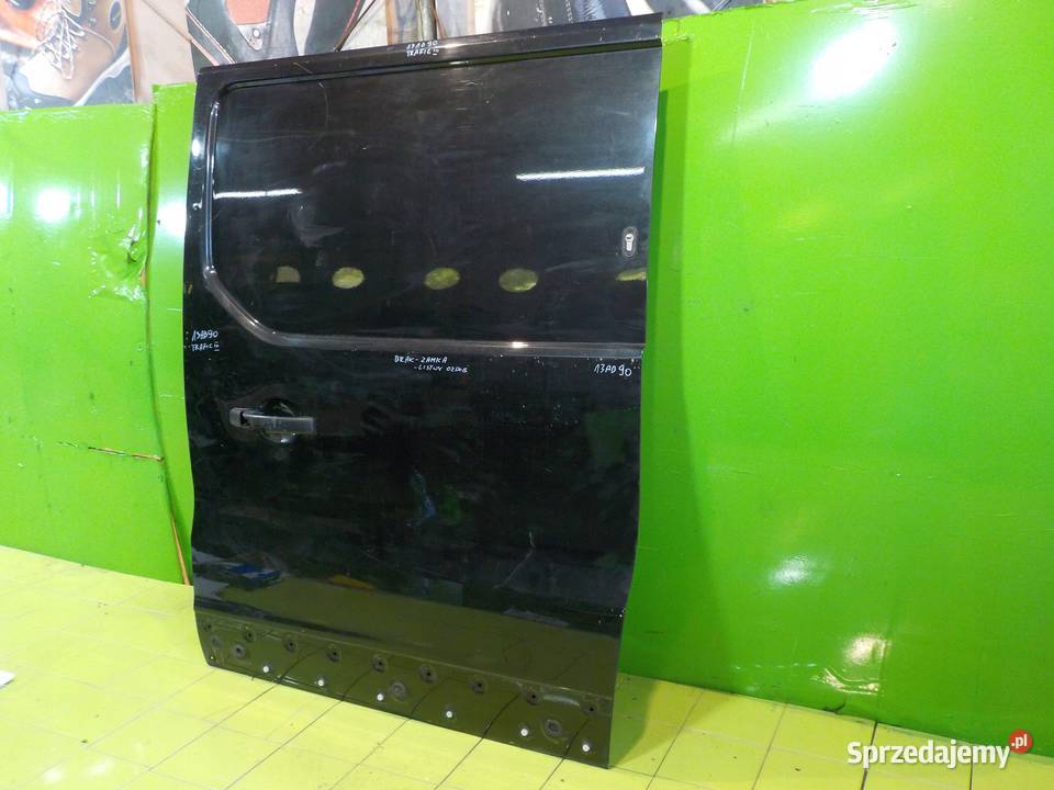 RENAULT TRAFIC III 16 DCI 16r drzwi przesuwne osobowe Suków sprzedam