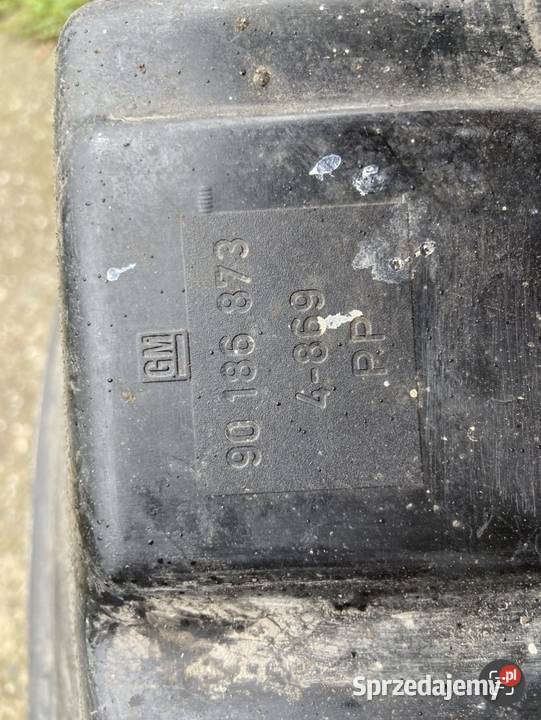 Nadkola prawe i lewe opel kadet 87 Cieszyn