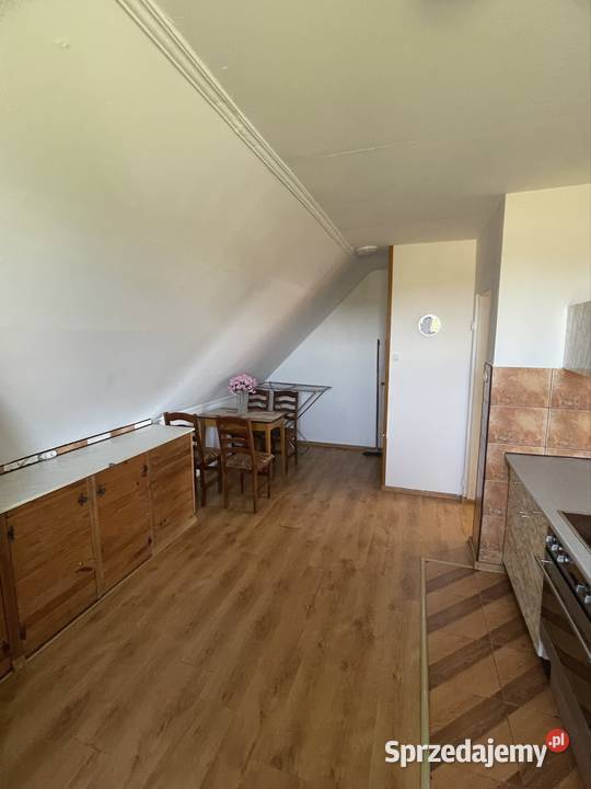Wynajmę mieszkanie 40m2 z balkonem piwnica Pelplin