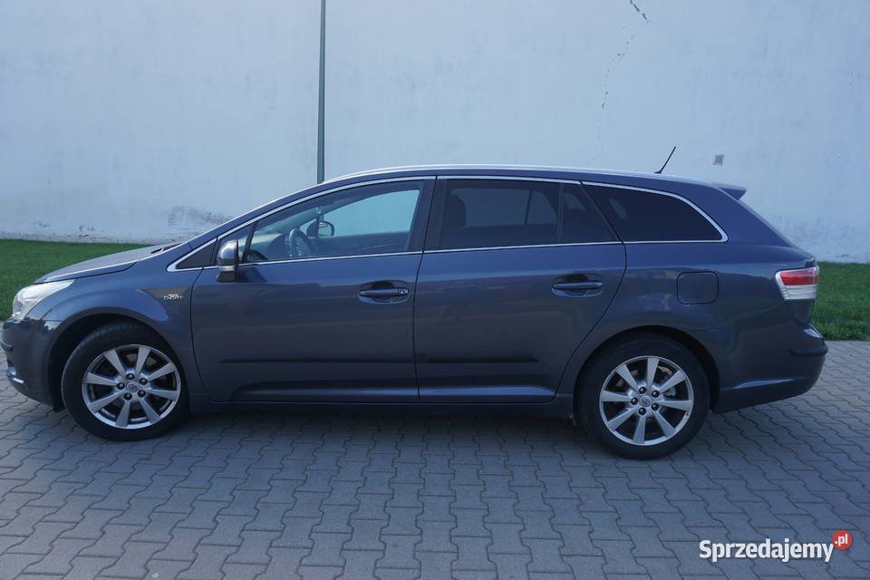 Niezawodna rodzinna Toyota Avensis III Kombi diesel Góra Kalwaria