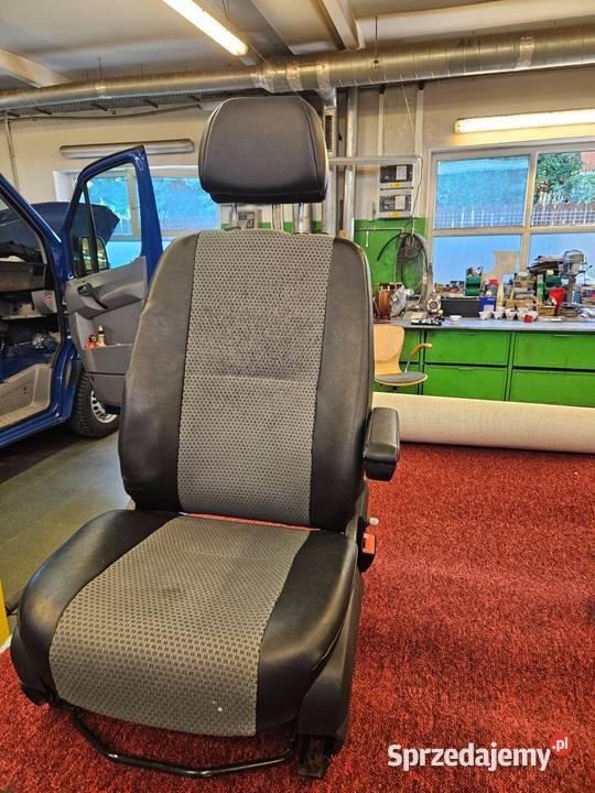Fotel kierowcy z hydraulicznym amortyzatorem do Pozostałe Warszawa