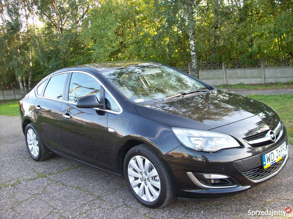 Opel Astra IV Sedan COSMO Astra Kroczyce
