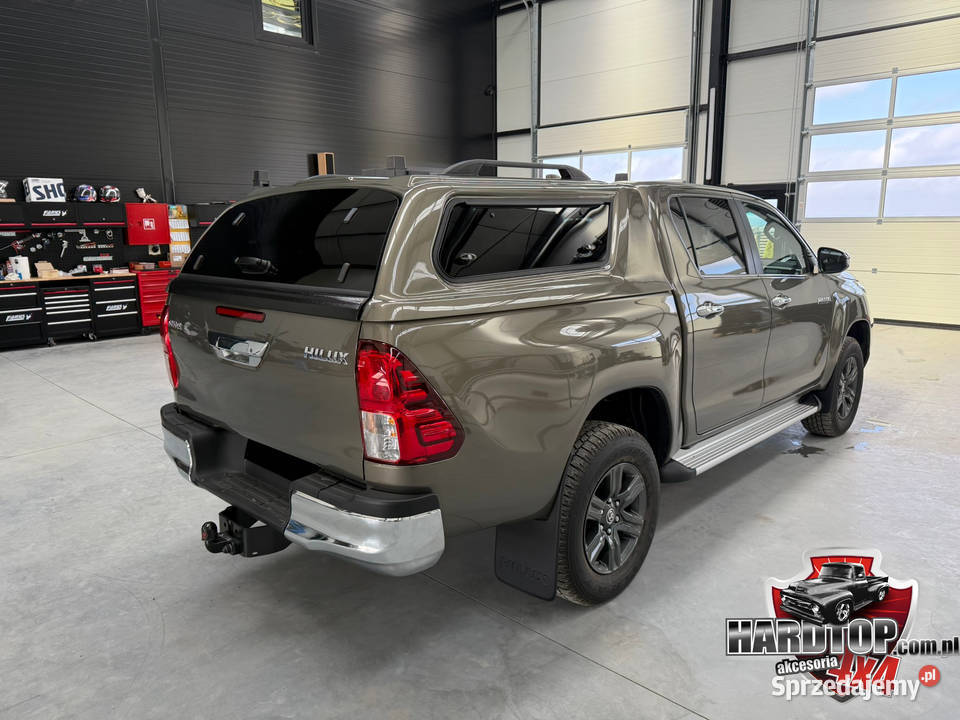 Zabudowa Toyota Hilux HARDTOP na pakę 2016 Szyby osobowe Pasłęk