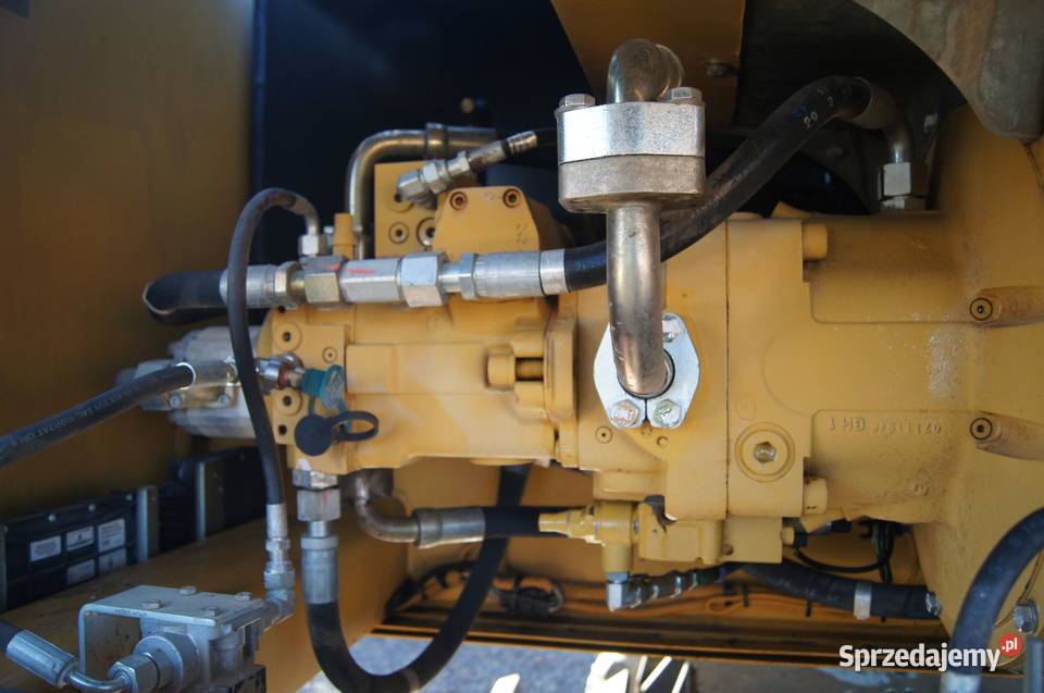 Koparka kołowa CAT M318D Koparki