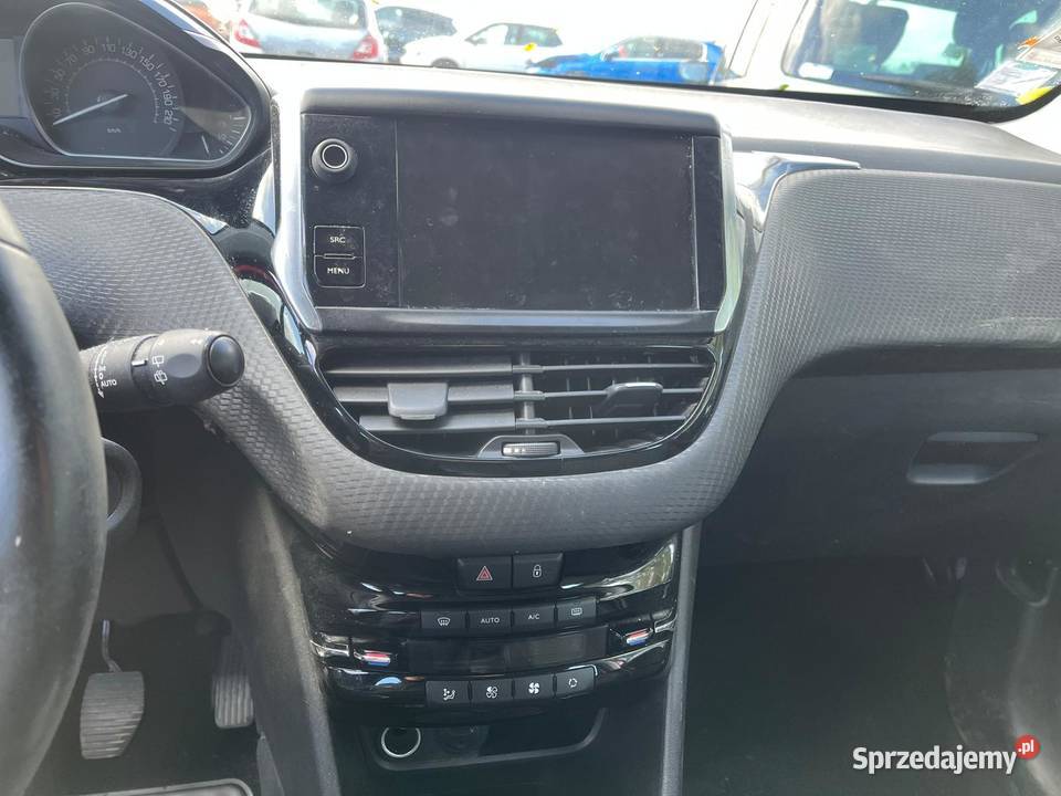 PEUGEOT 208 16 BlueHDi 100 Allure Business ES641 Wrocław