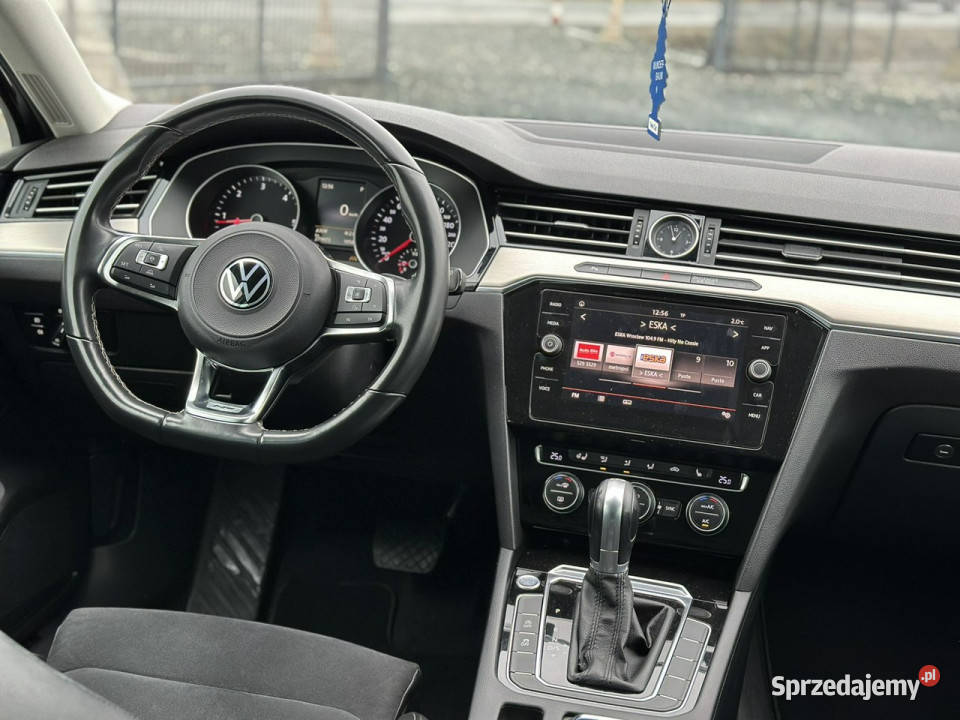 Volkswagen Passat 20 TDI 190 2015 DSG RLine LED Passat