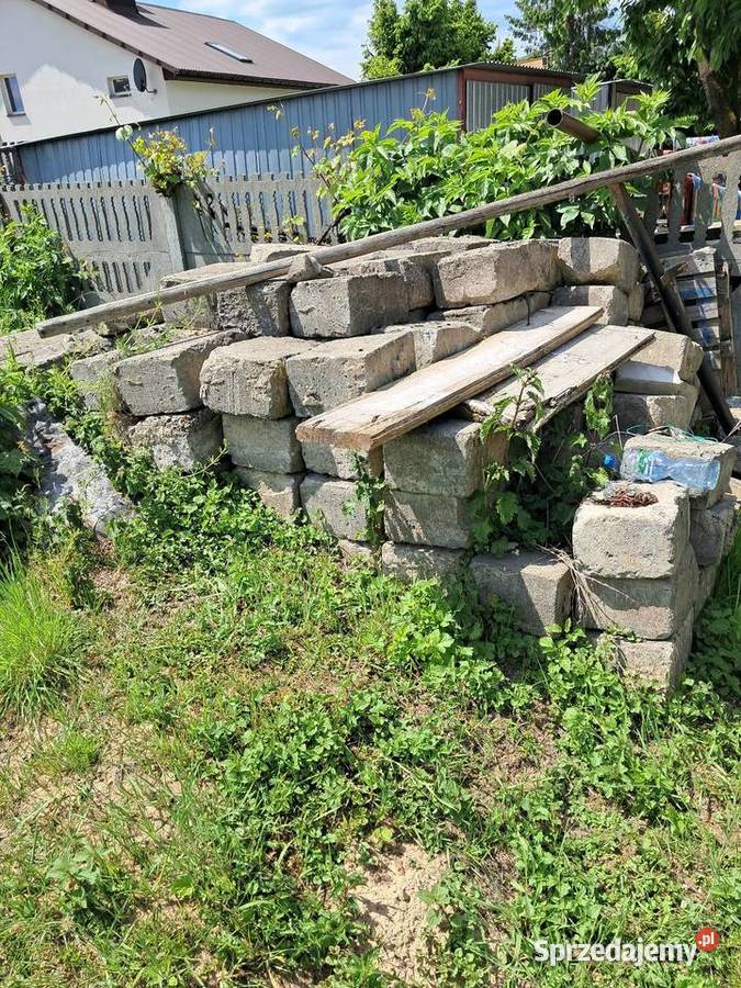 Bloczek betonowy Wola Kiełczyńska
