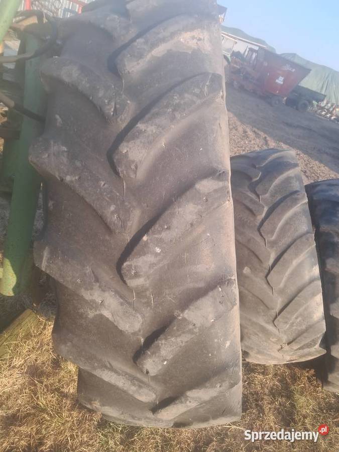 Opony 42085 r 34 i 36070 r 24 Raciąż