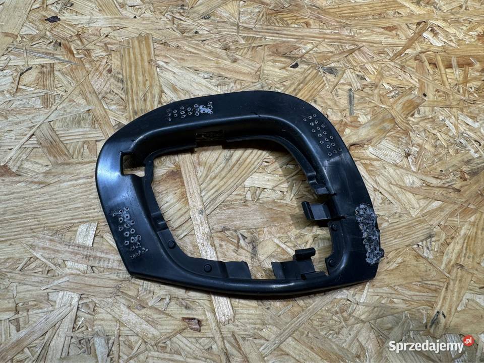 Uchwyt mocowanie zaślepki haka zderzaka przód