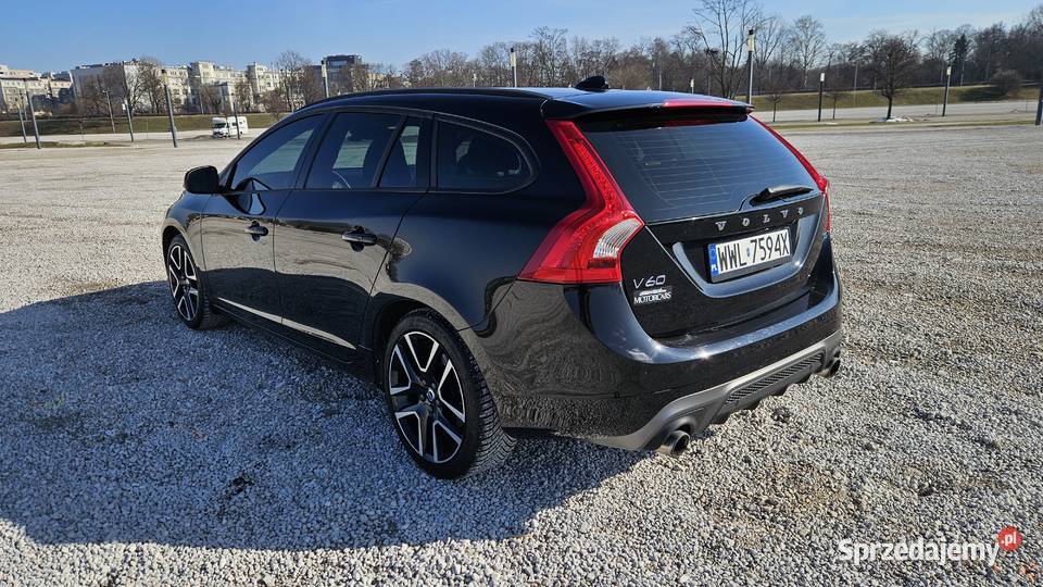 Volvo v60 T5 RDesigne bogata stan Marki