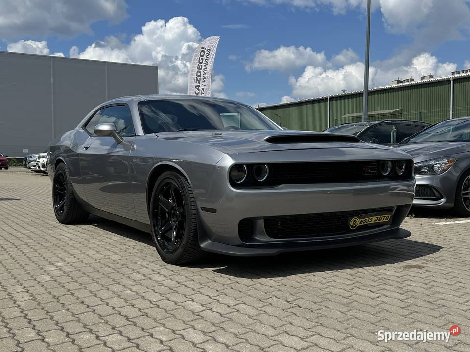 Dodge Challenger 2017 bluetooth