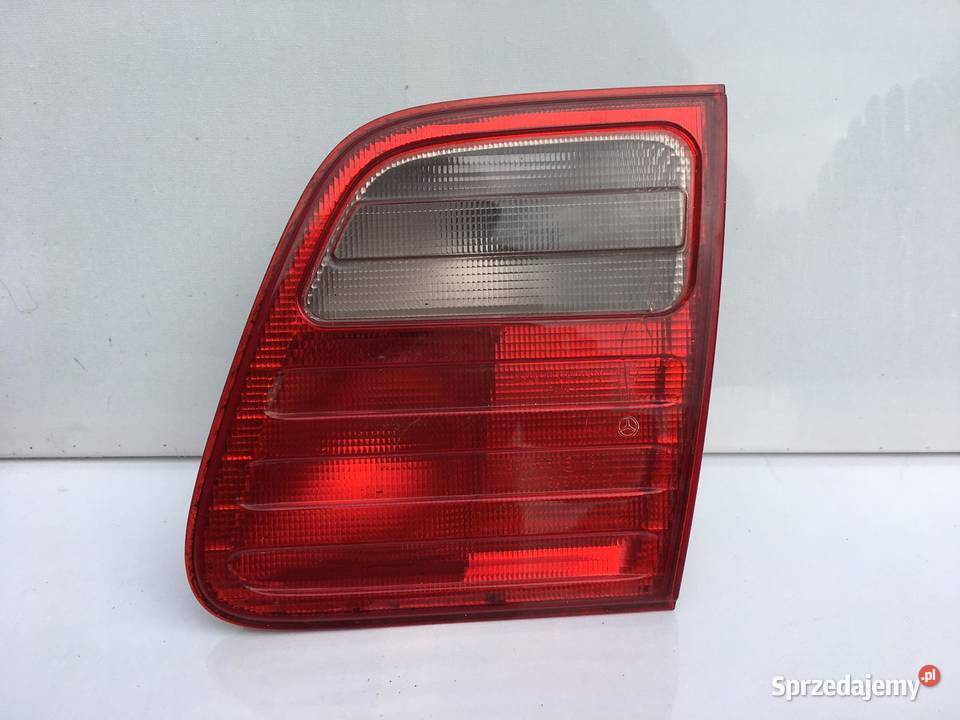 MERCEDES EKLASA W210 PRAWA LAMPA W KLAPĘ Ostroróg