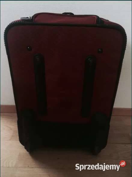 czerwona walizka TRAVELPRO Wizzair Ryanair bagaż kujawsko-pomorskie Toruń