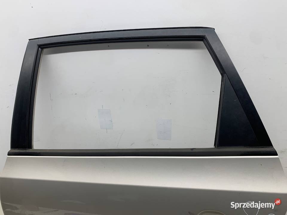 DRZWI LEWY TYŁ HYUNDAI i30 Kombi 0712 CHAMPAGNE osobowe