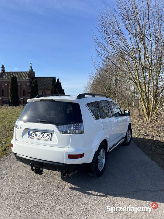 Mitsubishi Outlander 22 4x4 AWD Manual Hak światła do jazdy dziennej Zwoleń
