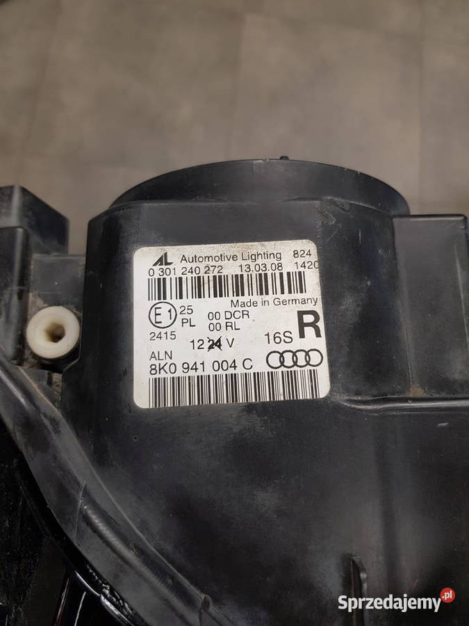 Lampa prawa do Audi a4 b8 używana kod części 8k0 Kończyce Małe