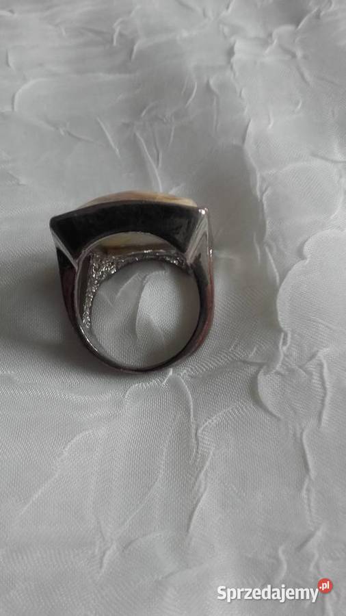 MIEDZIANY POWLEKANY SREBREM OKAZAŁY PIERŚCIEŃ Piła
