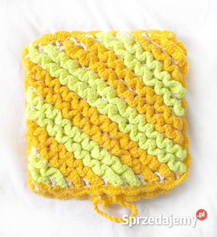 przybornik z włóczki niezbędnik na poręcz