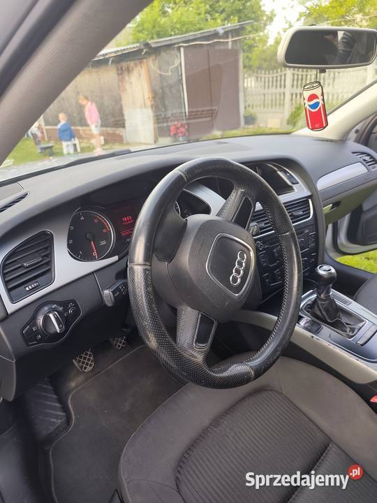 Audi A4 B8 Przyłęczek