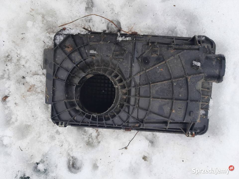 Nissan Micra K11 13 16V obudowa filtra powietrza Ksawerów