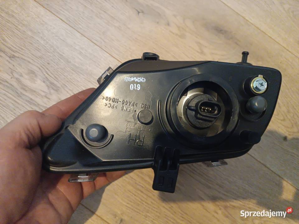 Lampa przednia Honda TRX 500 prawa sprzedam