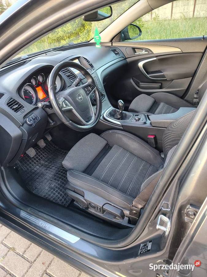 Opel Insignia z bogatym wyposażeniem gniazdo AUX Insignia Skępe