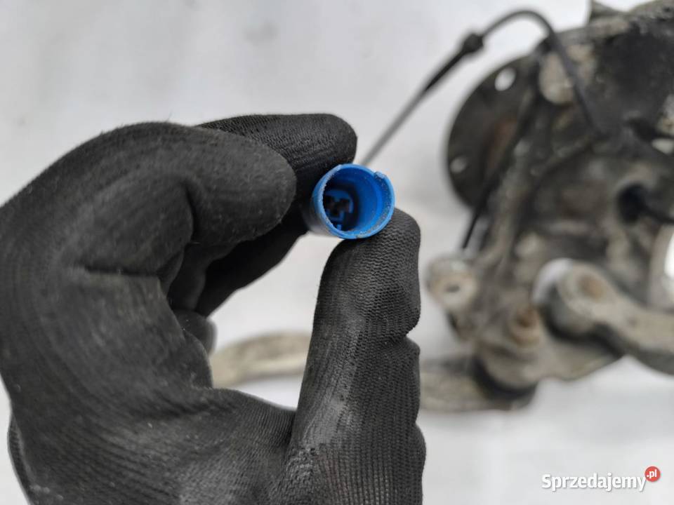 ZWROTNICA PIASTA LEWY PRZÓD 25D BMW E61 9760953L osobowe wielkopolskie