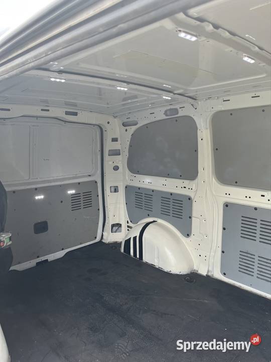 Mercedes Vito Lubin