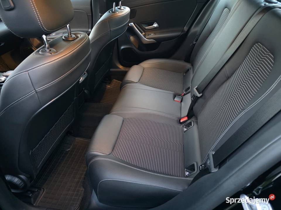 Bezwypadkowy stan salonowy MercedesBenz CLA 180 Wieluń