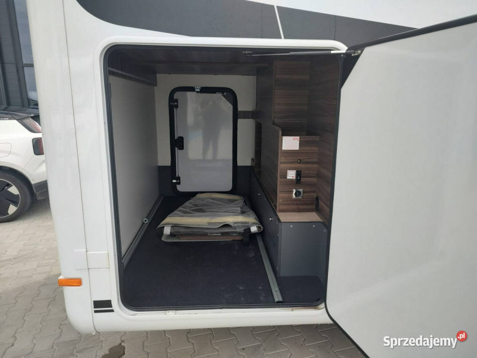 samochody kempingowe Laika EcoVip L 4009 ręki pełny VAT Kampery Gaj
