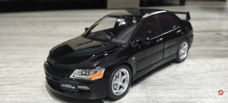 Mitsubishi Lancer Evo IX w skali 1 24 Kutno