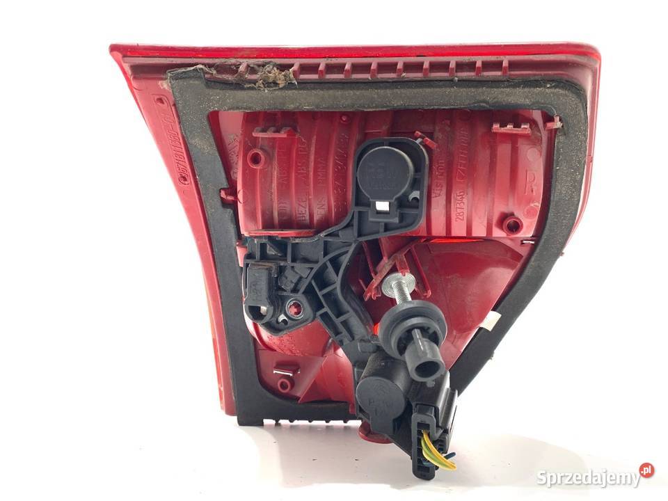 LAMPA TYŁ PRAWA WEWNĘTRZNA CITROEN C5 III