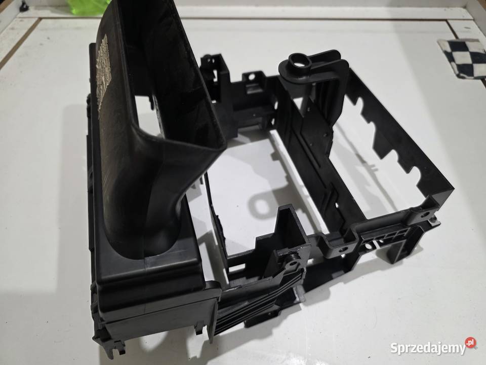 Kosz 2 Din Audi A8D2 4D0857007K warmińsko-mazurskie