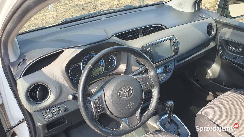 Yaris hybryda 2014r FL Piekary Śląskie sprzedam
