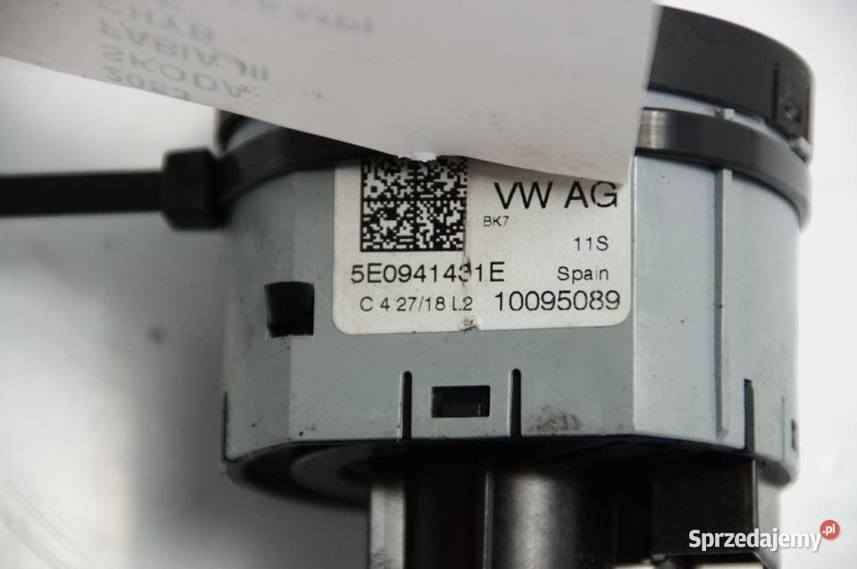 WŁĄCZNIK ŚWIATEŁ SKODA FABIA III 5E0941431E osobowe Lipno