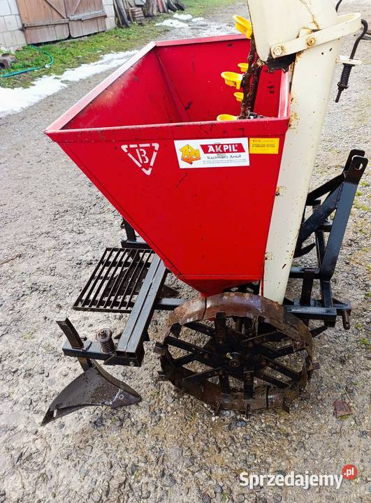 Sadzarka do ziemniaków AKPIL dwurzędowa Wólka Abramowska