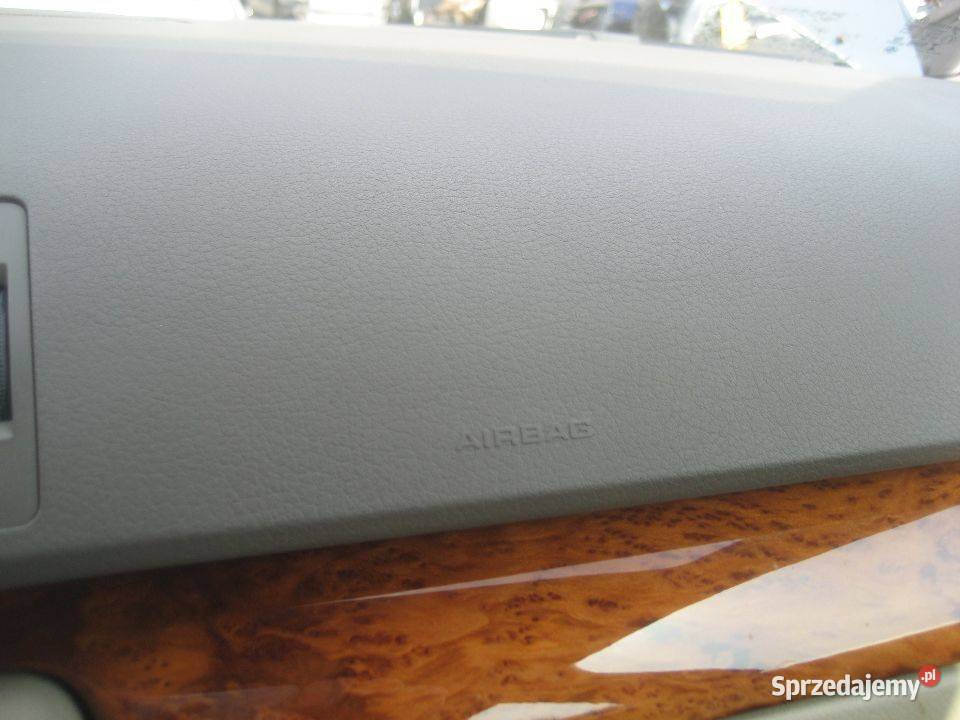 audi a4 b6 małysz 0104r deska rozdzielcza Rakoniewice sprzedam