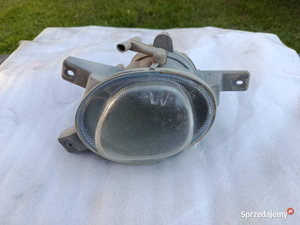 Lampa Przeciwmgielna Halogen Volvo XC70 prawe Olchowa