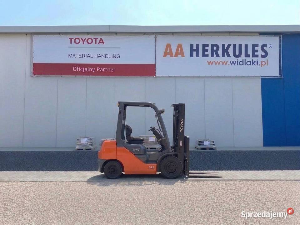 Spalinowy wózek widłowy DIESEL Toyota Tonero