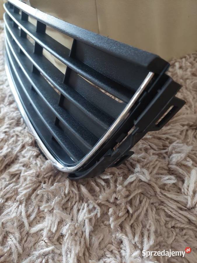 Atrapa kratka środkowa w zderzak chromowana Motoryzacja małopolskie Proszowice