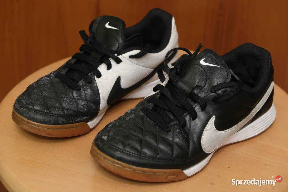 Buty sportowe halowe firmy NIKE 34 Siedlce
