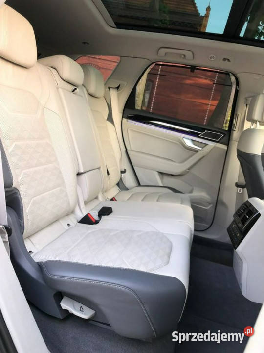 Volkswagen Touareg RLine 2019r V8 40 TDI 422 4x4 tuner TV Volkswagen Wijewo