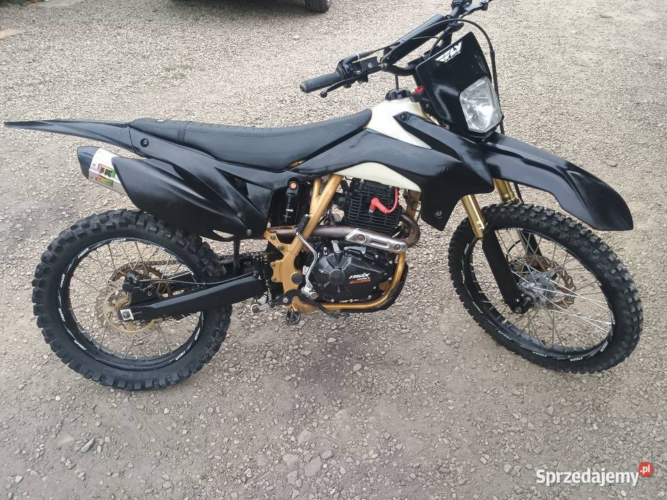 Cross Asix XB88 300 2024 stan super Sanok