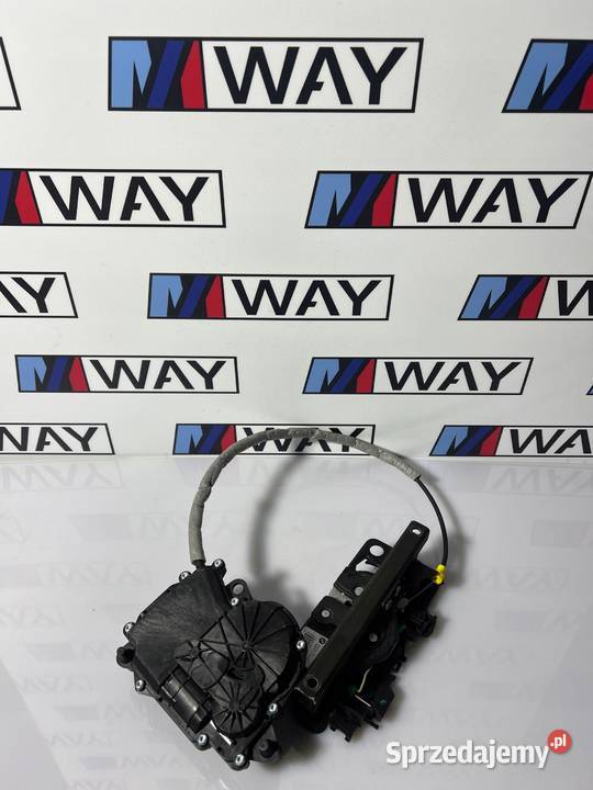 BMW G31 ZAMEK TYLNEJ KLAPY DOCIĄG 2713575