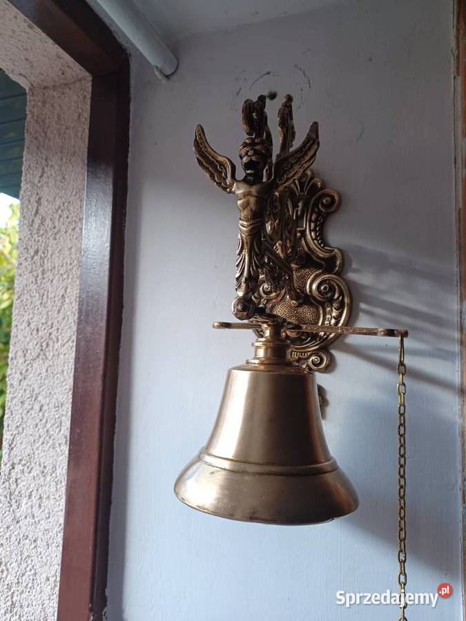 Piękny masywny mosiężny dzwon