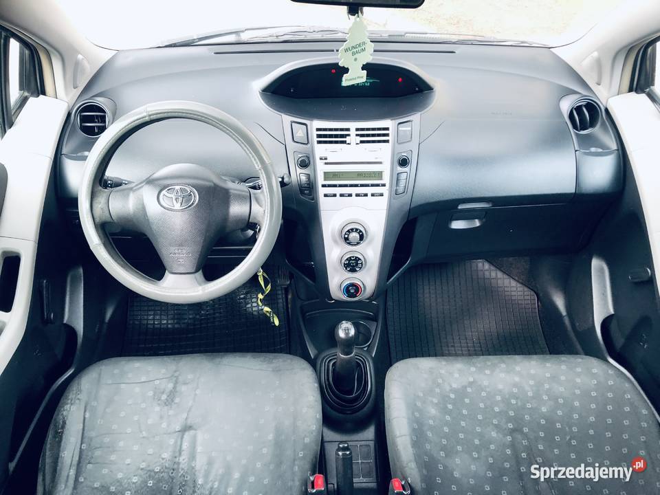 Toyota Yaris II SREBERKO DIESEL KLIMATYZACJA 90 Przeworsk